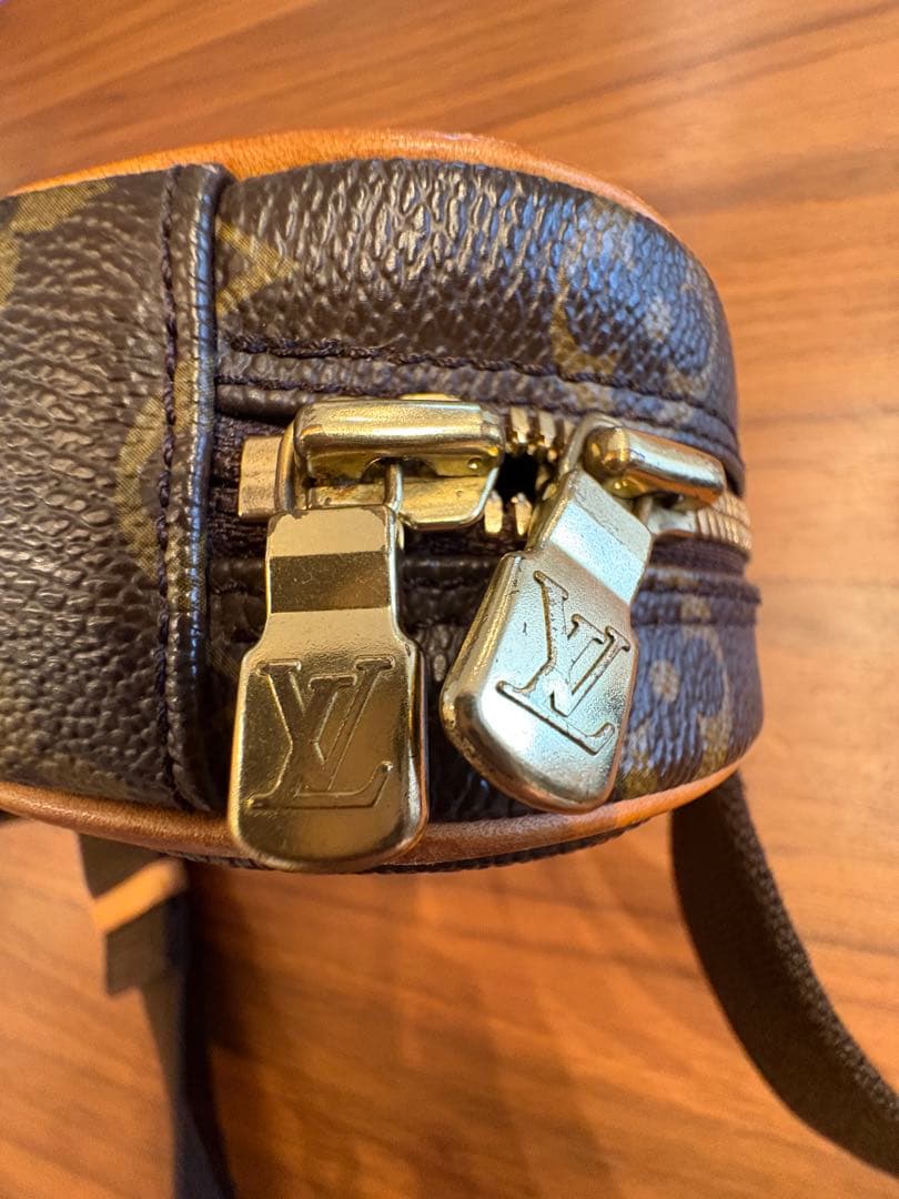 Louis Vuitton ボディバッグ モノグラム　ポシェットガンジュ