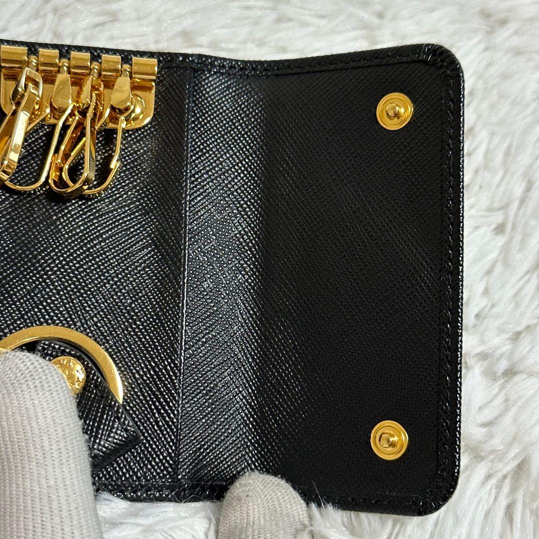 megane 未使用級✨PRADA キーケース 4連 サフィアーノ レザー