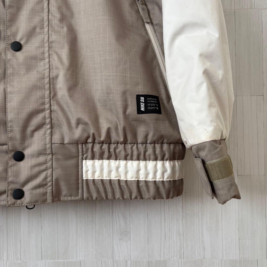 NIKE SB スキー スノーボードジャケット ナイロンジャケット サイズM