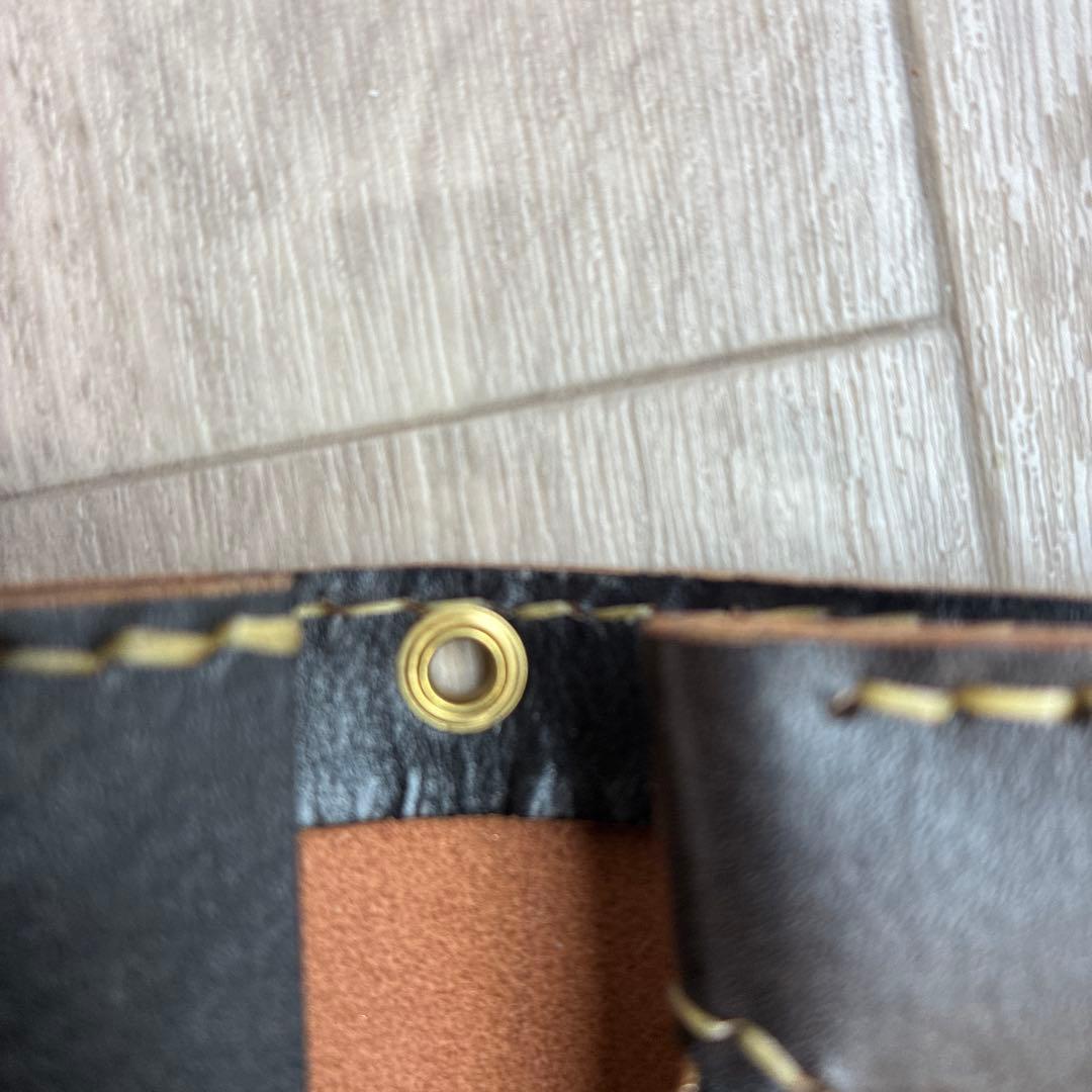 【茶芯ブラック】ミドルトラッカーウォレット　真鍮　お札を折らずに収納