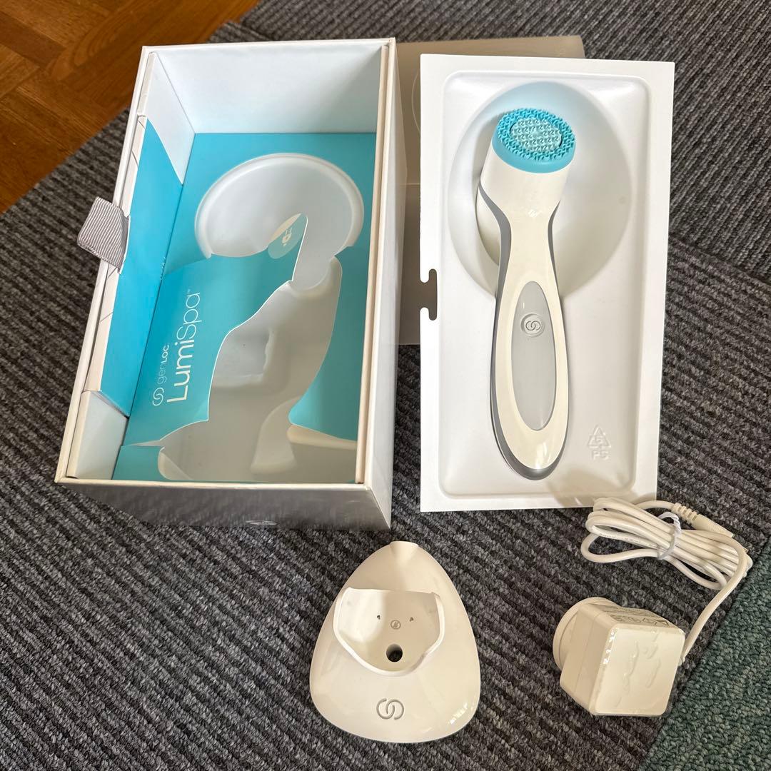 LumiSpa 洗顔ブラシ 充電スタンド付き
