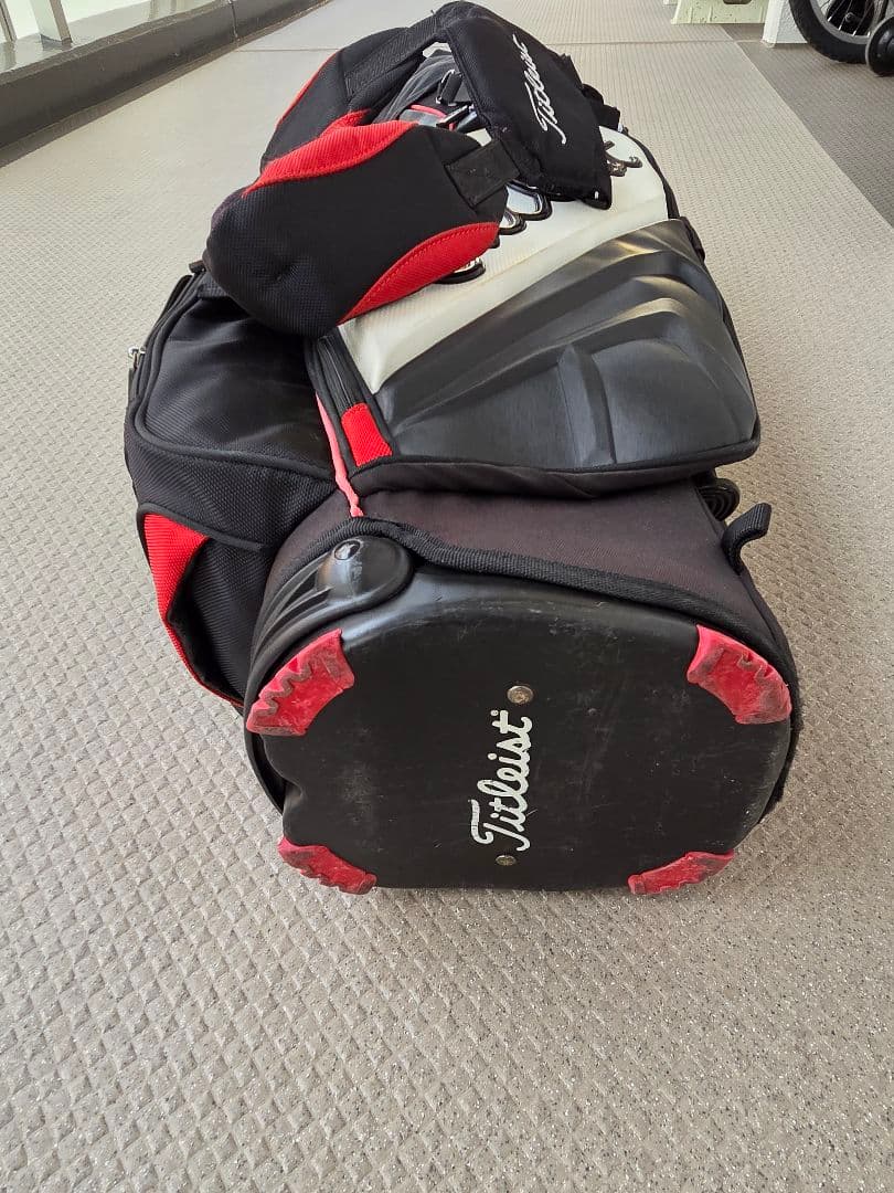 Titleist キャディバッグ 黒/白/赤