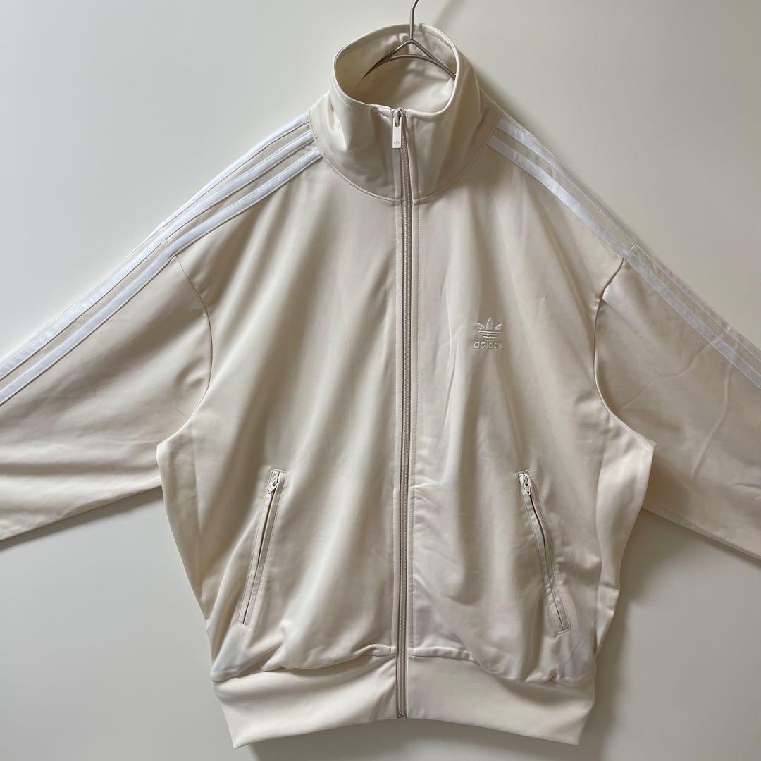 M新品同様】アディダス刺繍トラックジャケット古着ジャージトップ　クリームベージュ