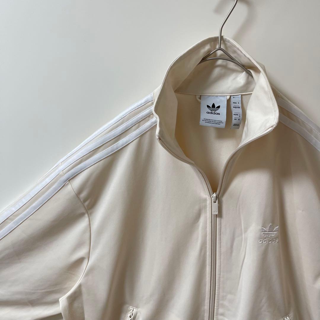 M新品同様】アディダス刺繍トラックジャケット古着ジャージトップ　クリームベージュ