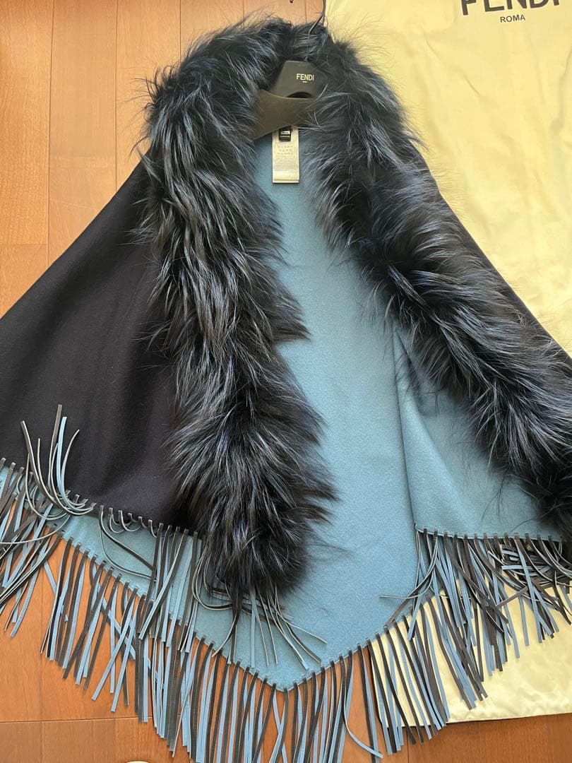 【極美品】FENDI フェンディ フォックスファー/レザーフリンジ ポンチョ