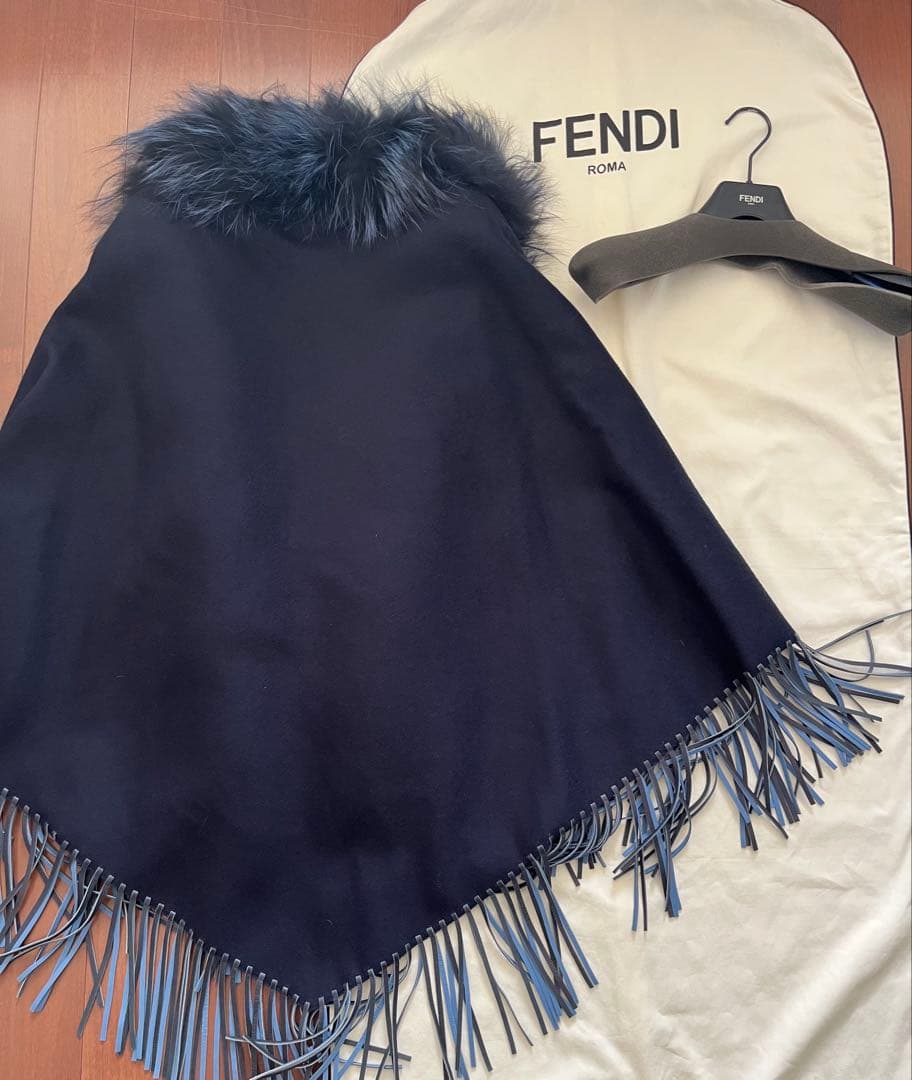 【極美品】FENDI フェンディ フォックスファー/レザーフリンジ ポンチョ