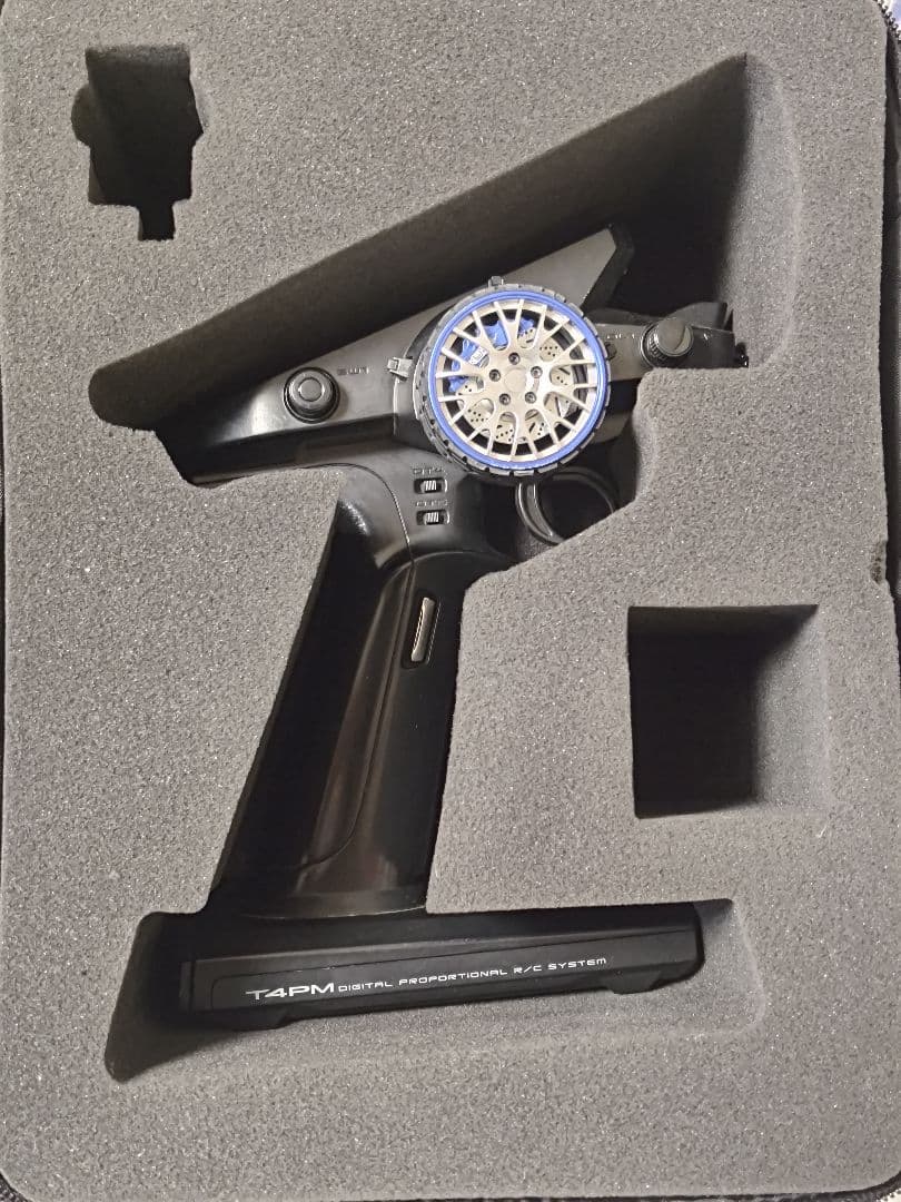 フタバ　4PM　送信機のみ