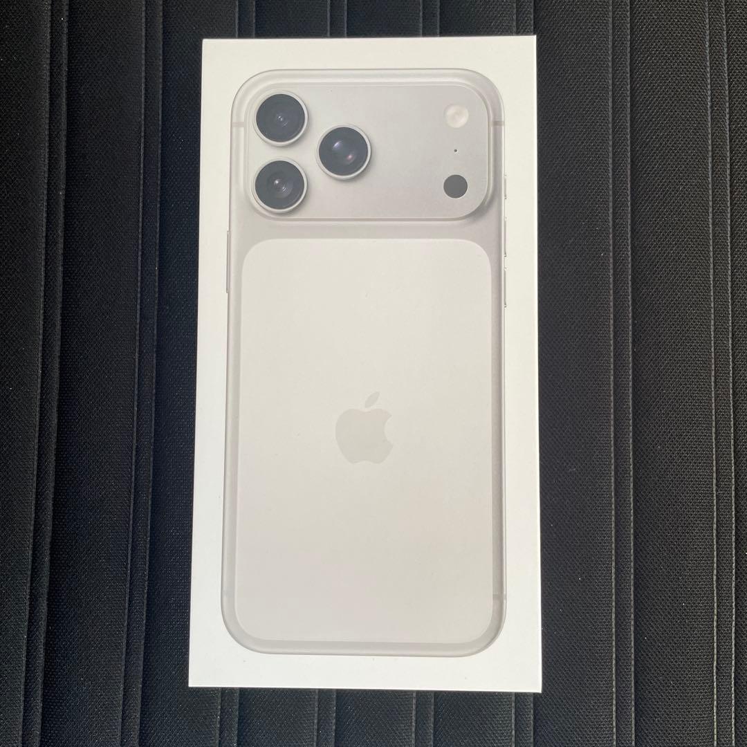 【新品未開封】iPhone17ProMax 1TB Silver 本体