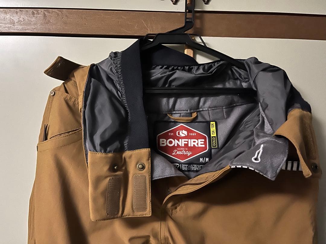 BONFIRE Gold スノーボードウェア Mサイズ