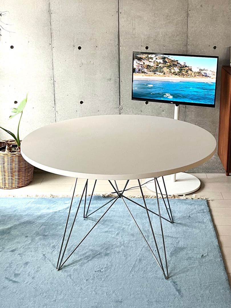 マジス(magis) Tavolo XZ3ラウンドテーブル - メルカリ