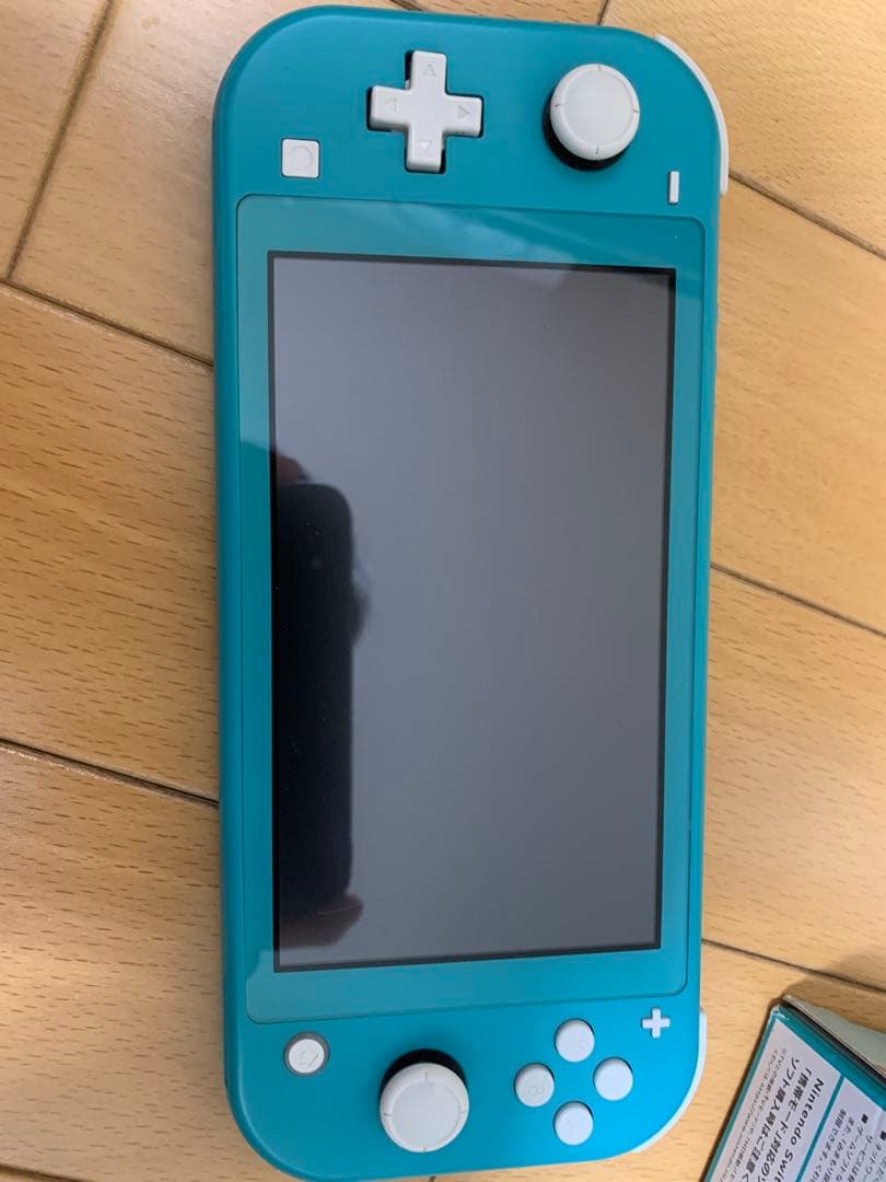Nintendo Switch Liteターコイズ(合間公式アカウント1)