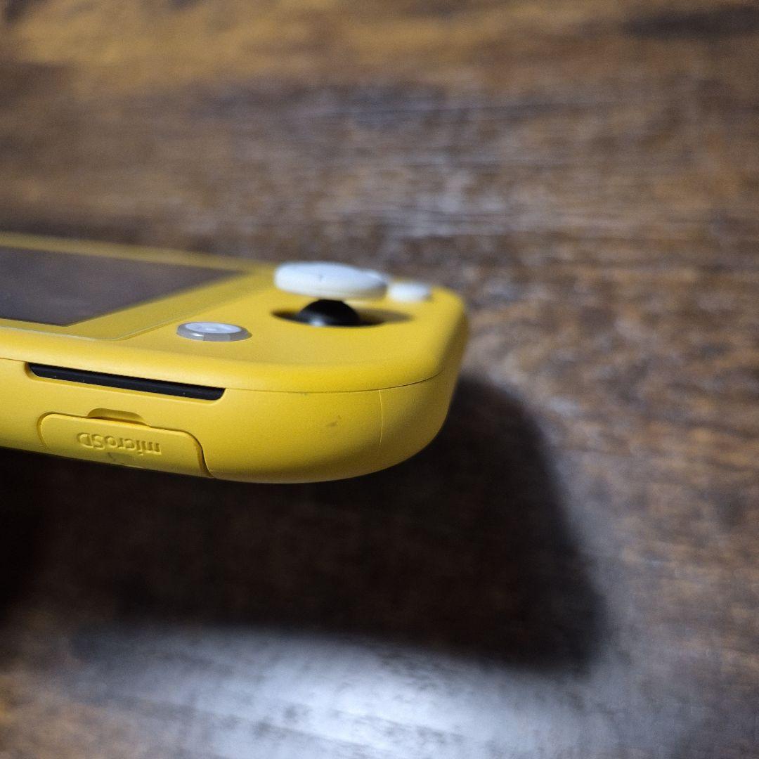 Nintendo Switch Lite 本体　イエロー