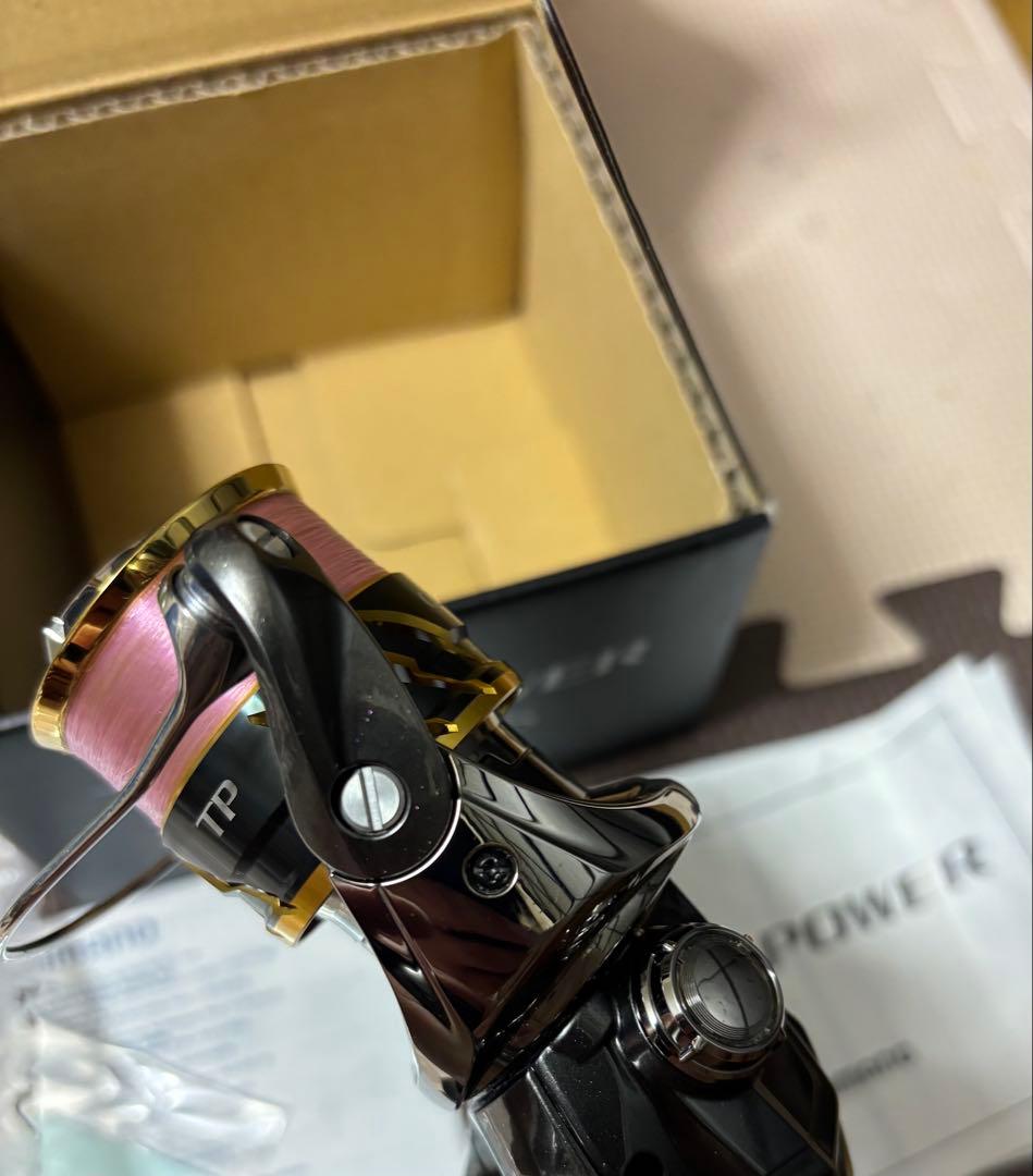 SHIMANO TWIN POWER C2000S スピニングリール