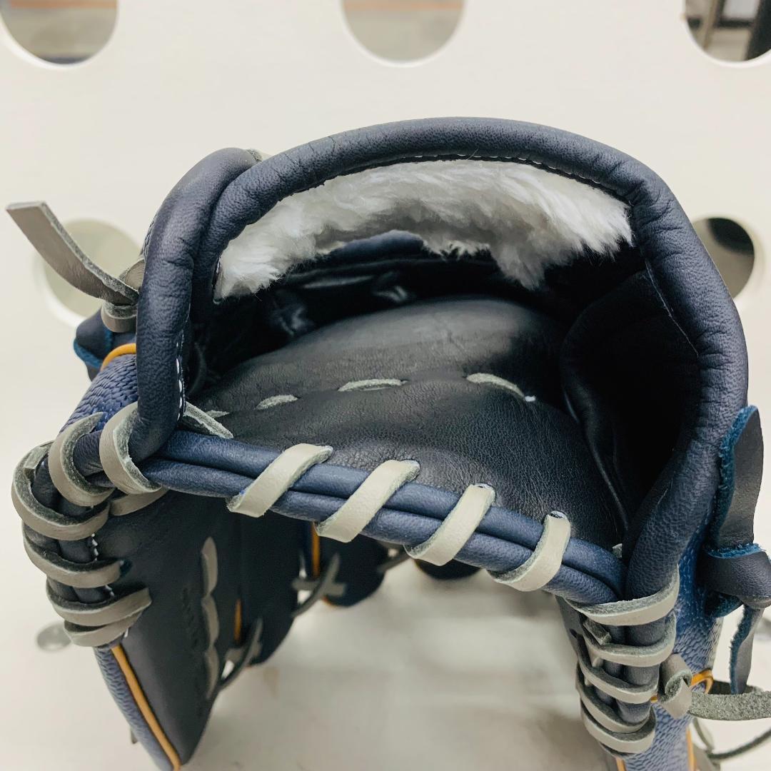 ウイルソン　WBW103856　軟式用　ソフト用　内野手用　27型　型付け済み