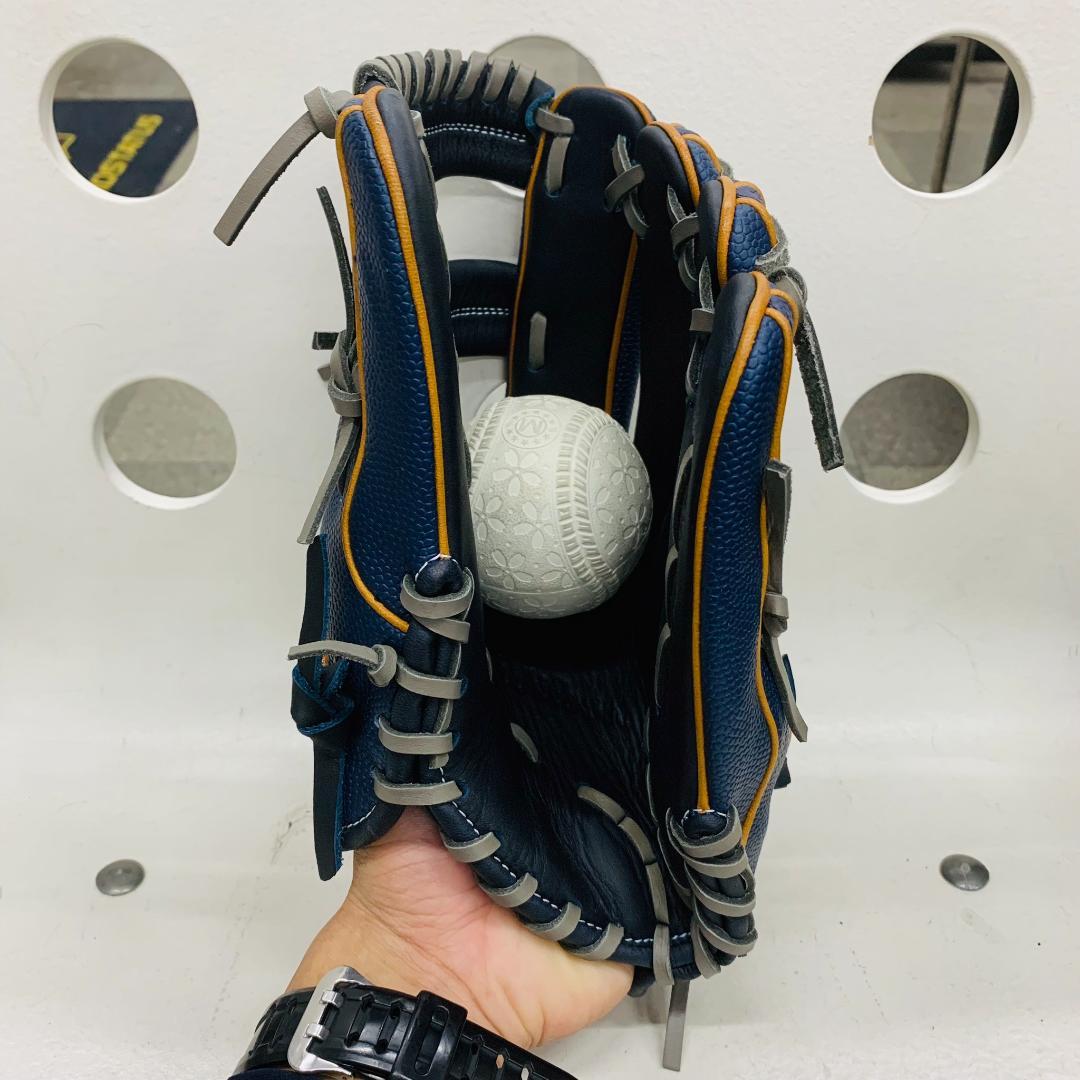 ウイルソン　WBW103856　軟式用　ソフト用　内野手用　27型　型付け済み