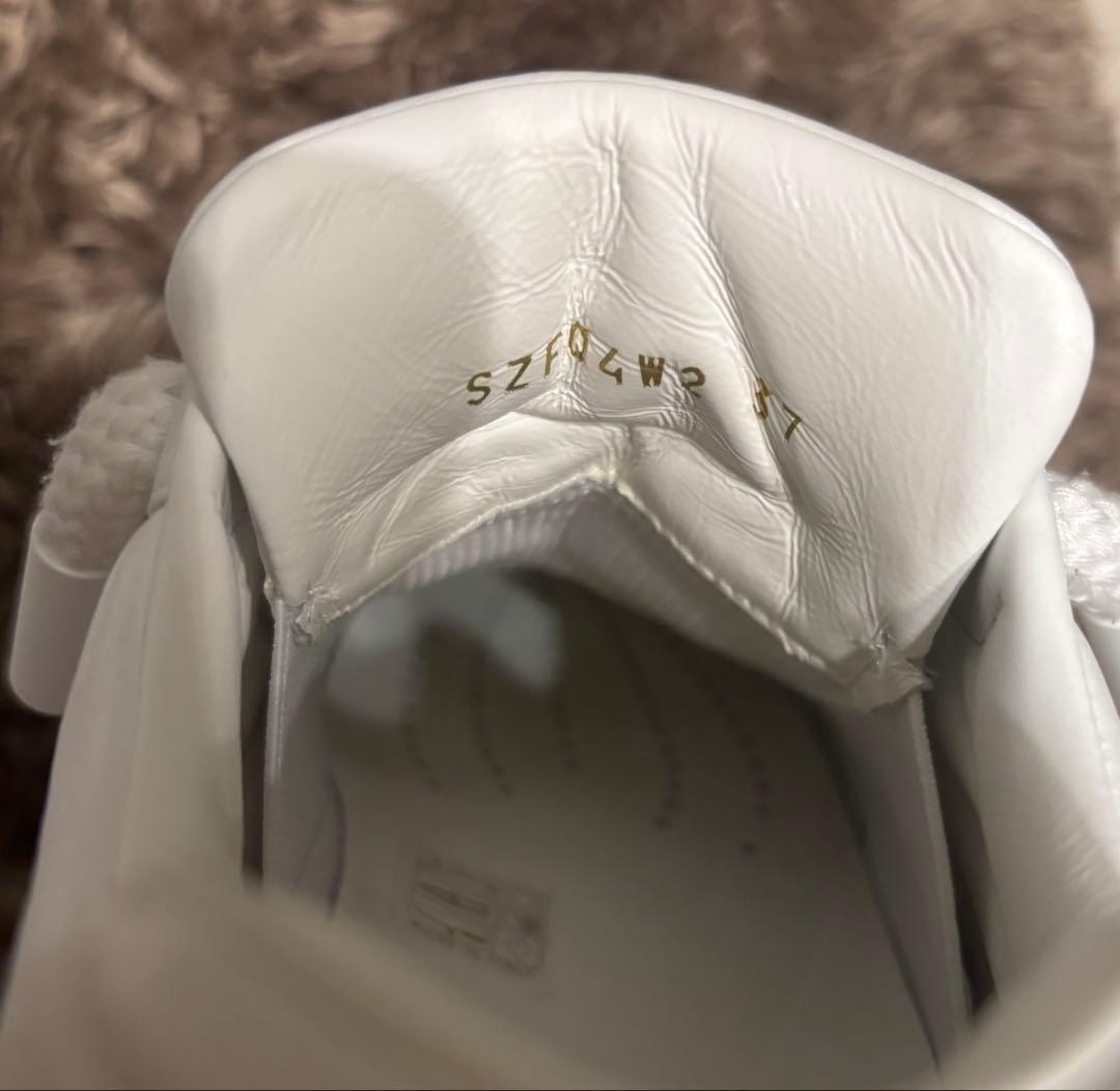 ワンスタッズ XL ナッパレザー ロートップ スニーカー