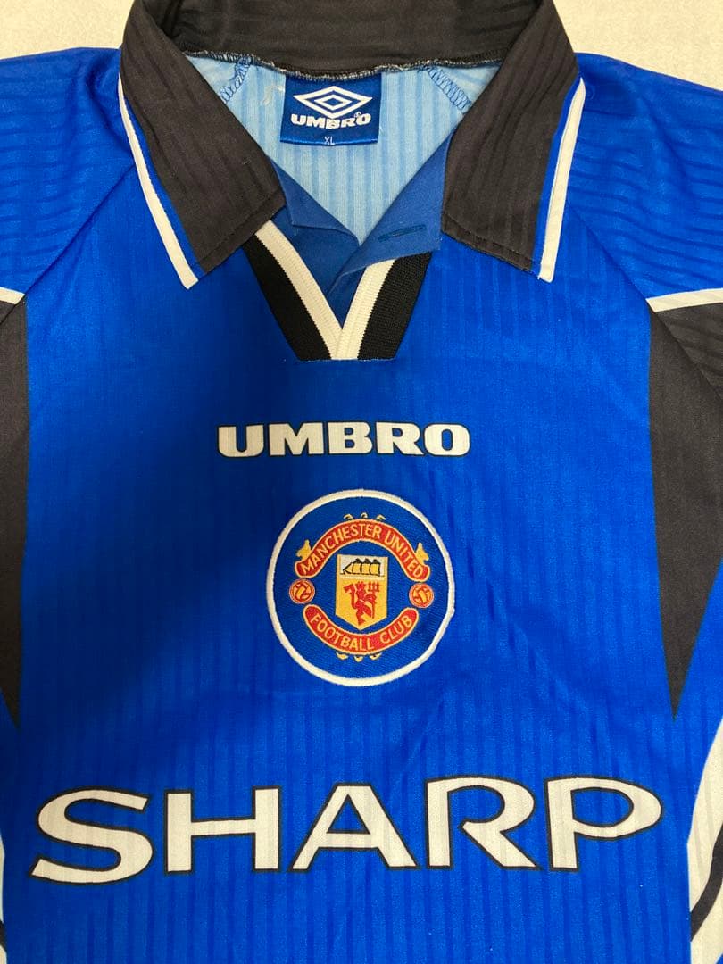 マンチェスターユナイテッド 1996年サードユニフォーム - メルカリ
