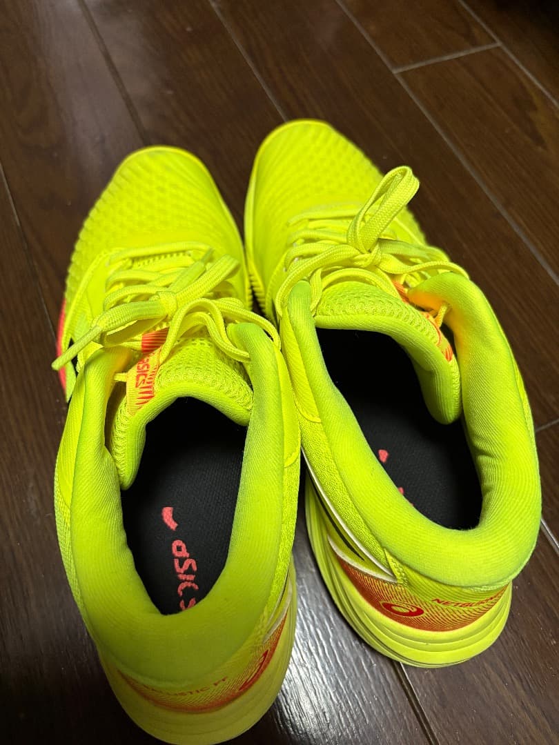 バレーボールシューズ