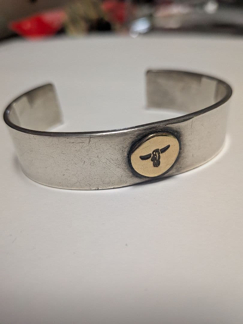 シルバー カウヘッド バングル