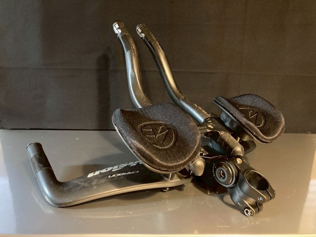 売り切り‼️VISION TRIMAX CARBON THハンドル　+可変ステム