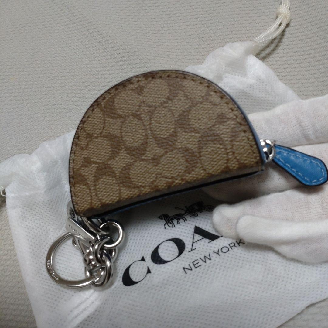 ちょこページ COACH バッグチャーム 半月型ケース