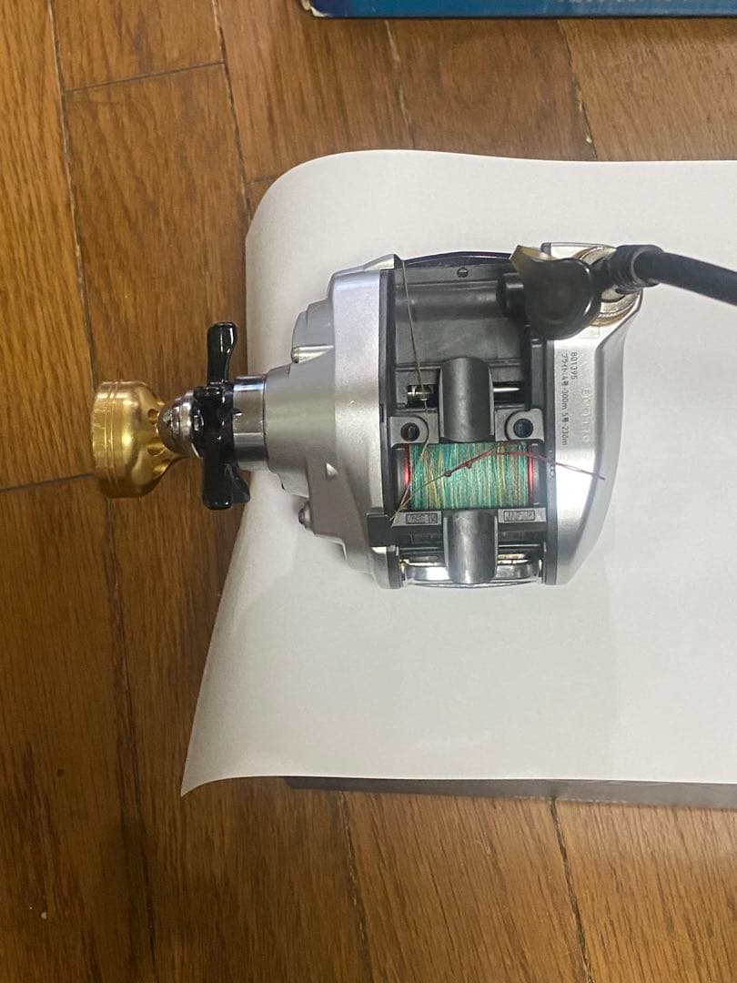 電動リール本体のみ　ダイワ　レオブリッツ 300MT 液晶不具合　ジャンク