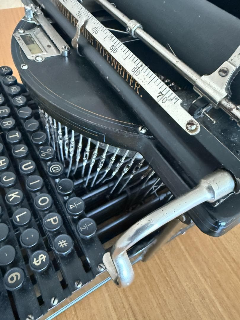 Smith Premier No.4 デスクトップ タイプライター