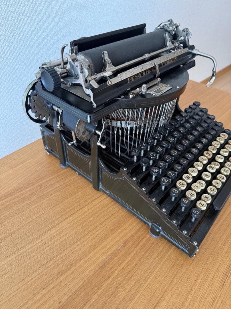 Smith Premier No.4 デスクトップ タイプライター