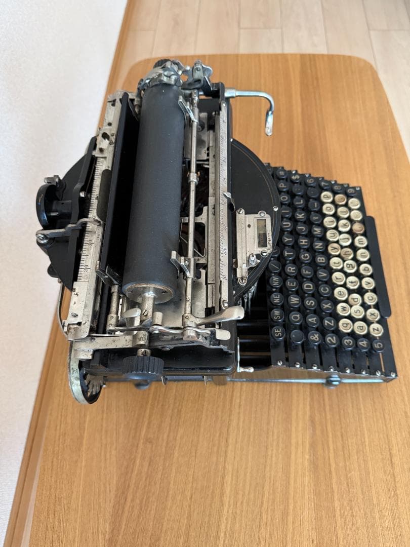 Smith Premier No.4 デスクトップ タイプライター