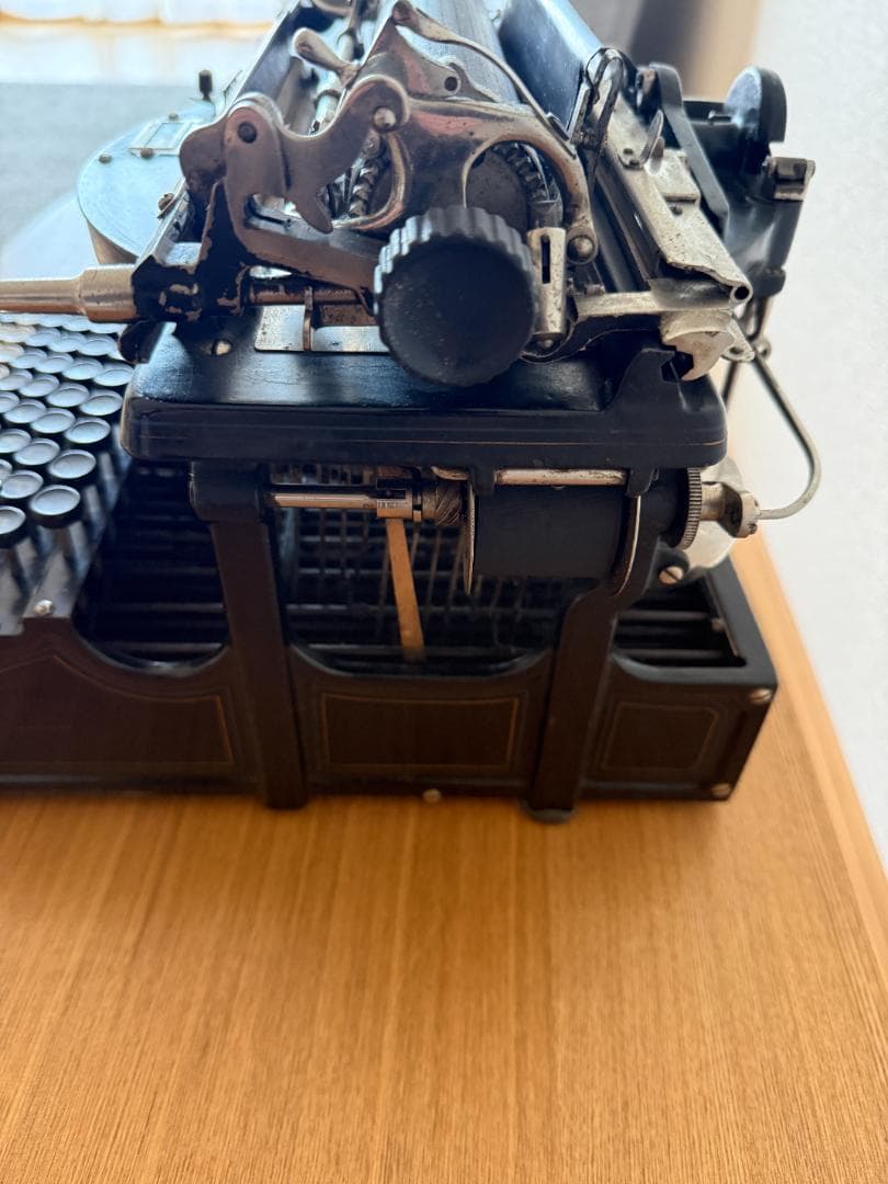 Smith Premier No.4 デスクトップ タイプライター