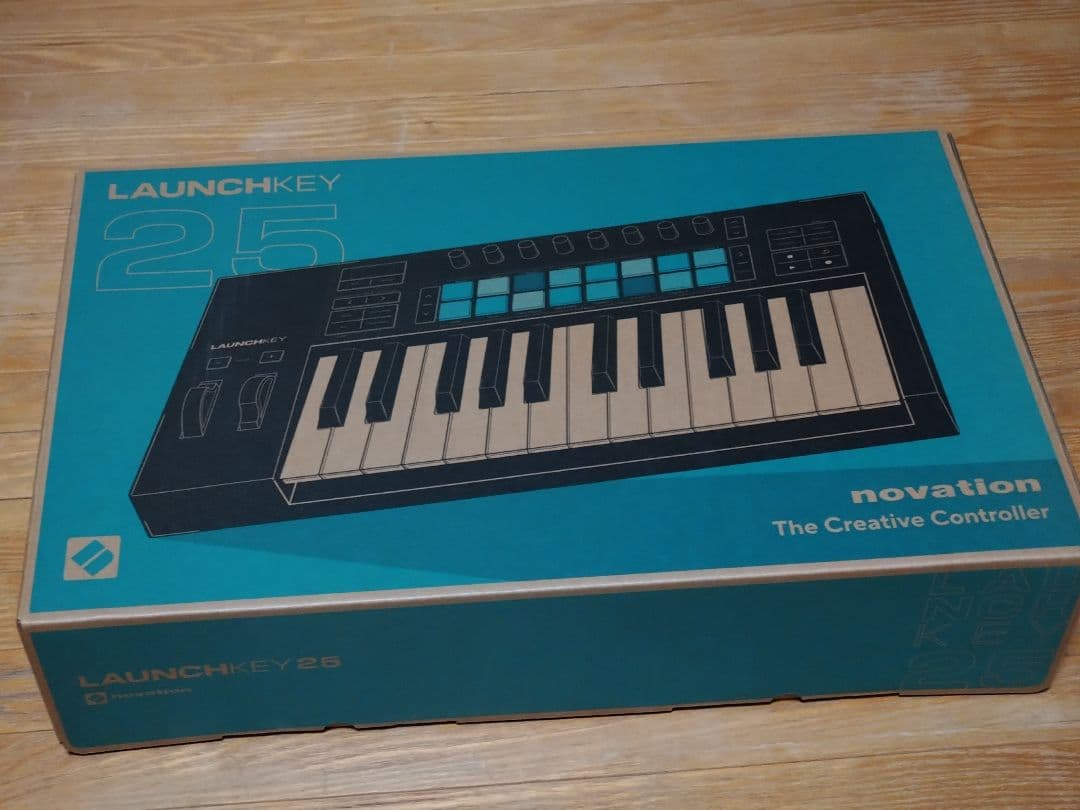 Novation Launchkey 25 MK4 ユーザー登録解除済み中古美品