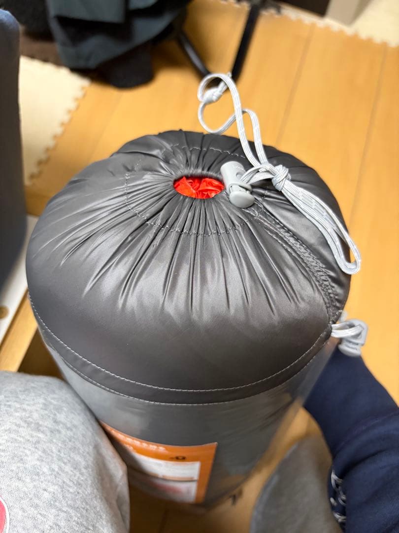 モンベル Seamless Down Hugger 800 #0 寝袋