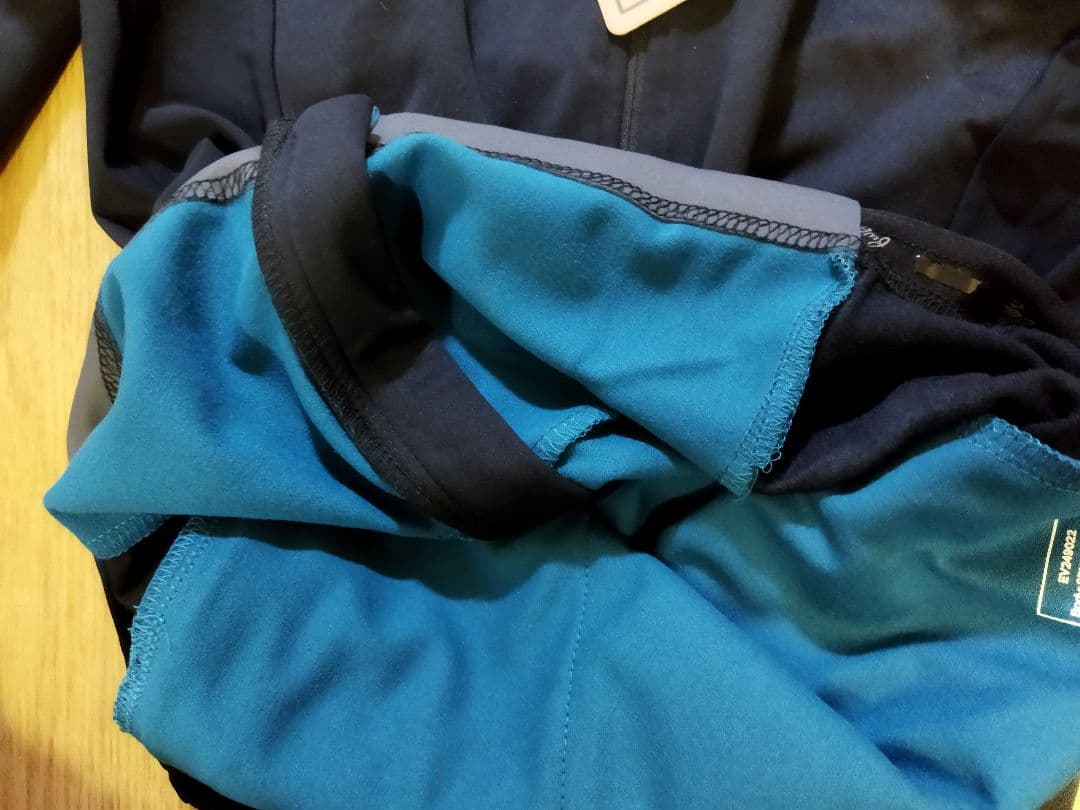 fwe ソフトシェルジャケット