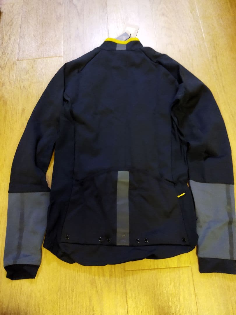 fwe ソフトシェルジャケット