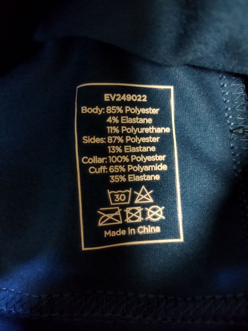 fwe ソフトシェルジャケット