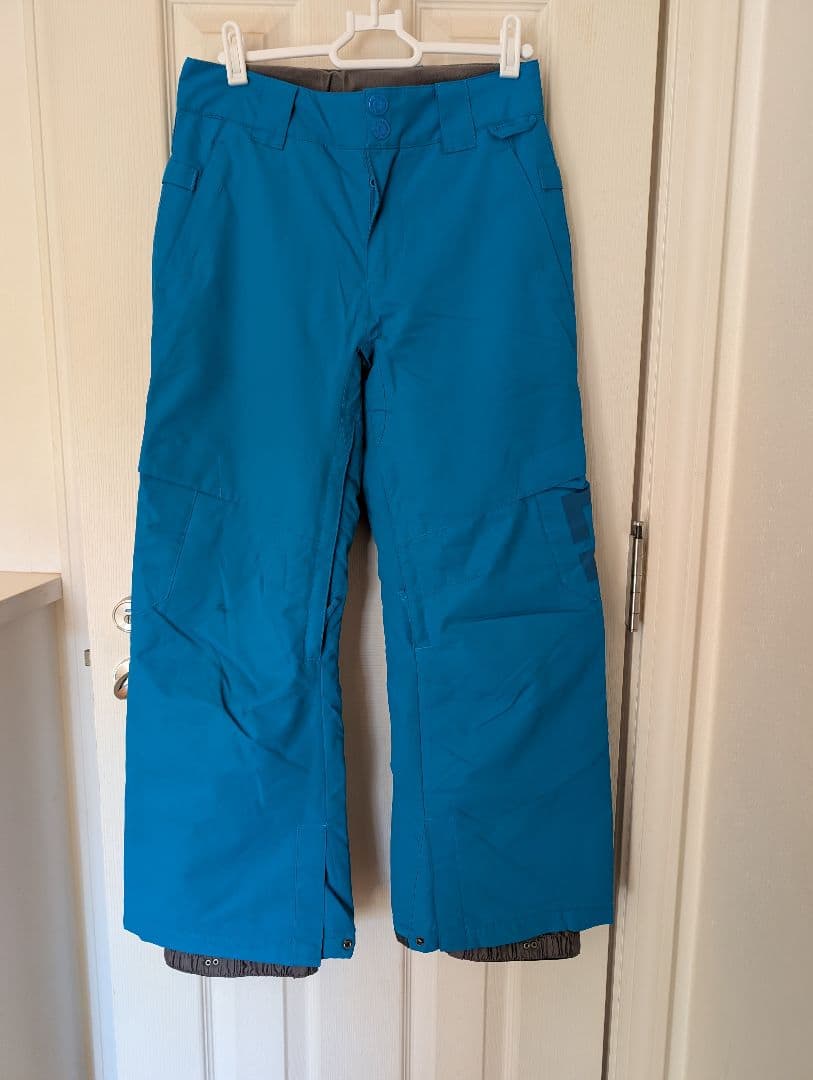 美品　DC SHOES　スノーウェアキッズ　DC 12　150　サイズ調整　上下