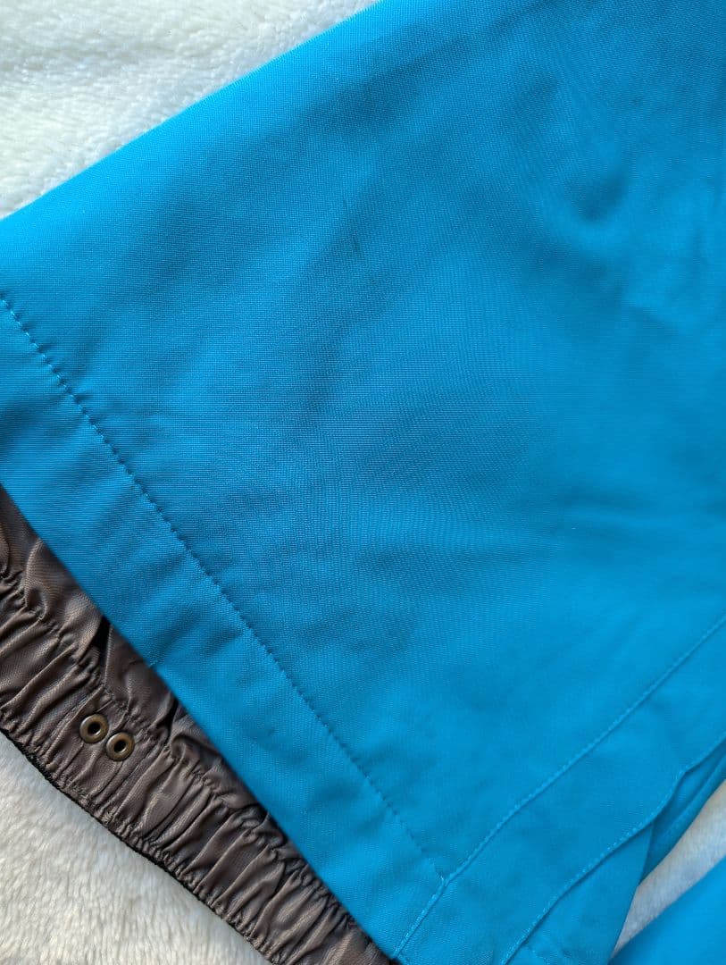 美品　DC SHOES　スノーウェアキッズ　DC 12　150　サイズ調整　上下