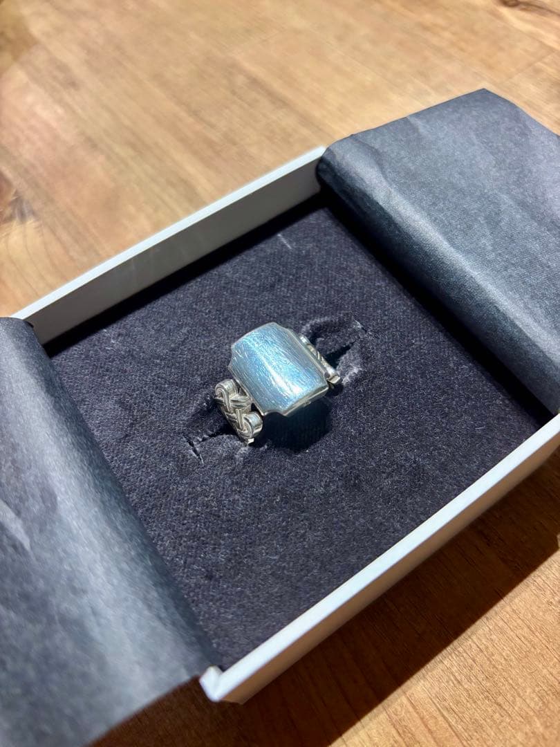 heres MAJESTY CROWN RING DIA 21号