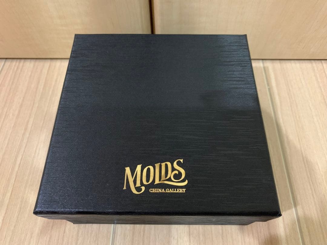 neru design works 革シェード ムーンシェード　molds