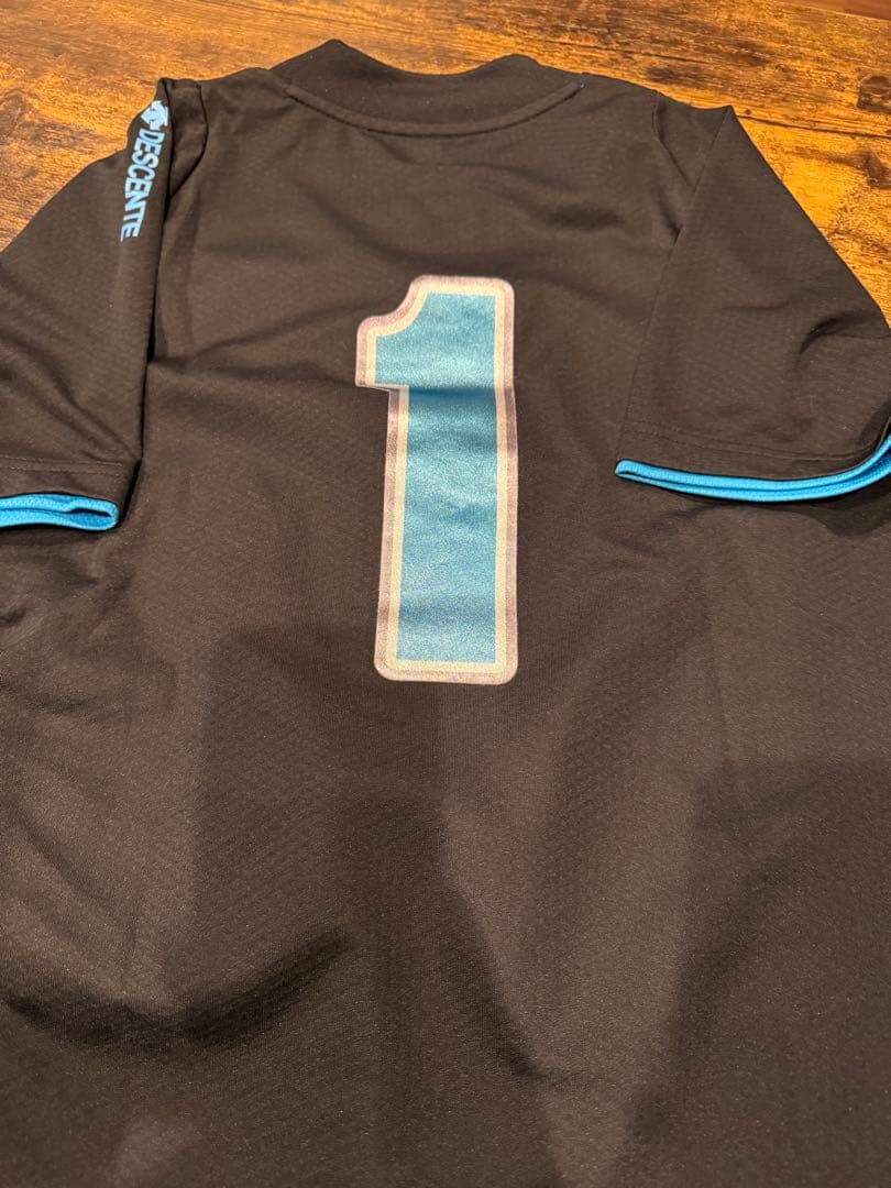 年始大値下げ　14枚バレーボールユニフォーム　半袖