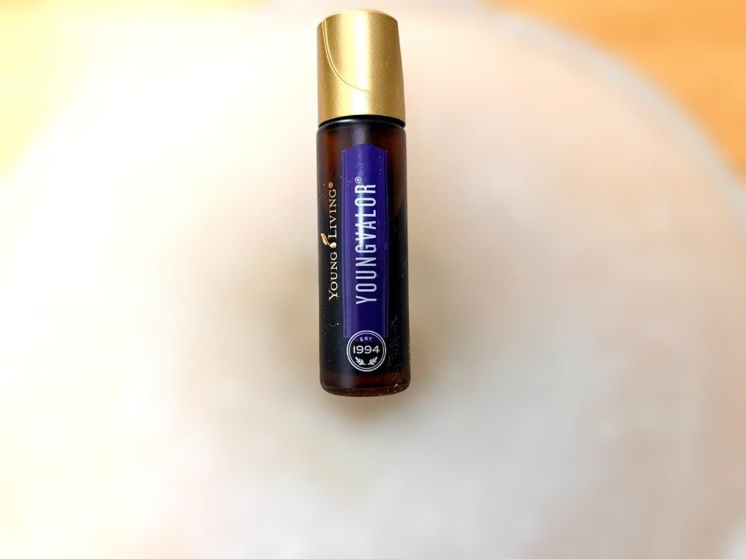 Young Living ヤングヴァラー エッセンシャルオイル - メルカリ