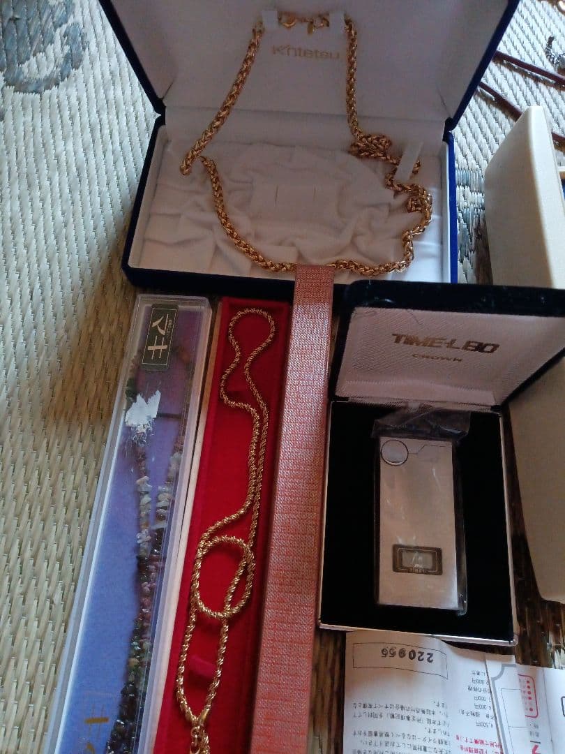 祖母の、遺品 ゴールドチェーンネックレス、ケース付き 数百種類