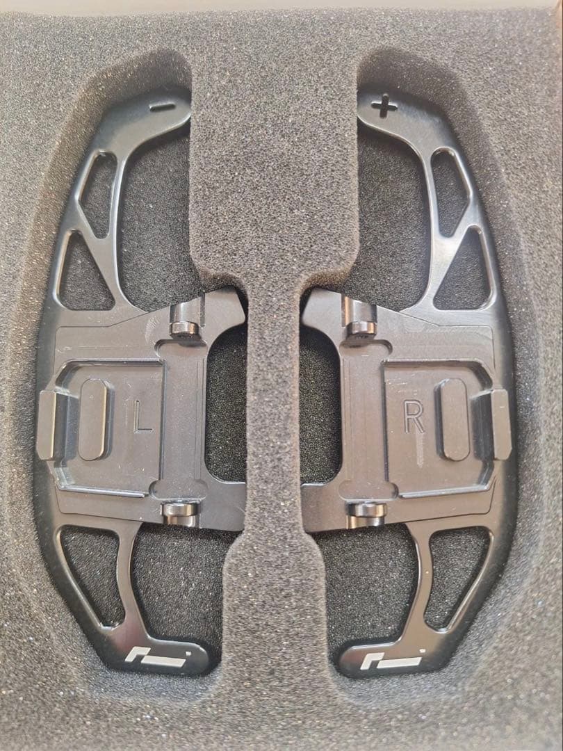 ゴルフ7/7.5r.gti レーシングライン　DSGパドルシフト　ピアノブラック