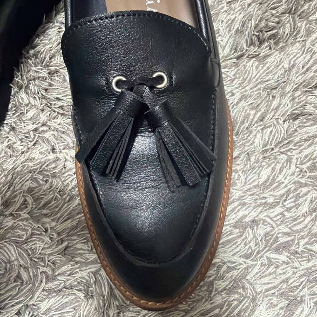超軽量DIANA 黒タッセルローファー23.5センチ