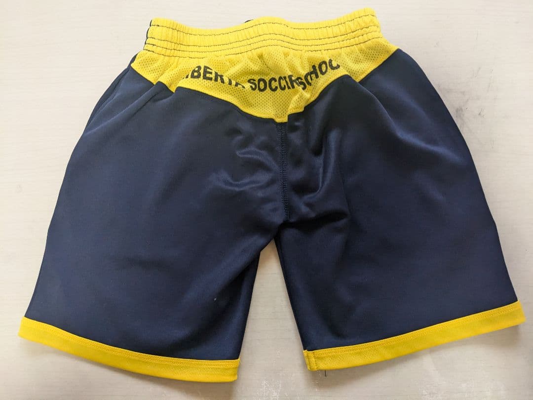 リベルタサッカースクール　ユニフォーム　ジャンパー　上下ジャージ　130