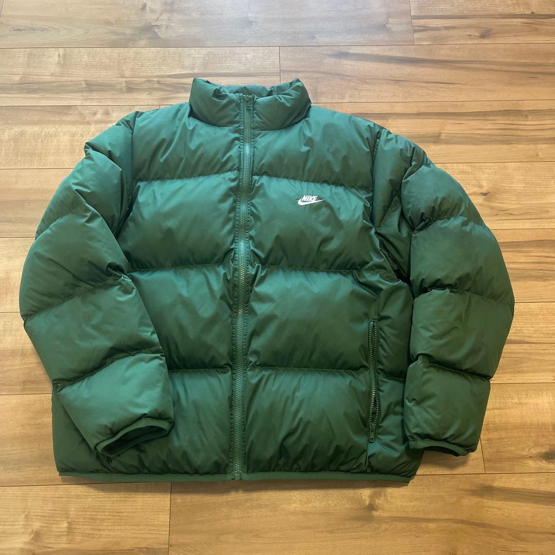 Nike グリーン ダウンジャケット - メルカリ
