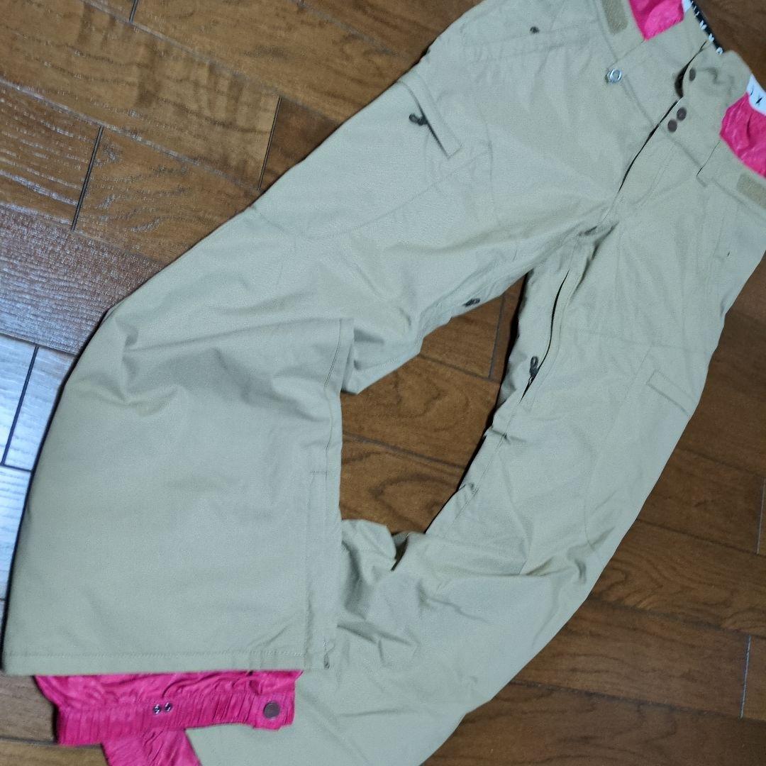 【美品】ROXY　スノボウェア　上下セット　L　小花柄　ベージュ