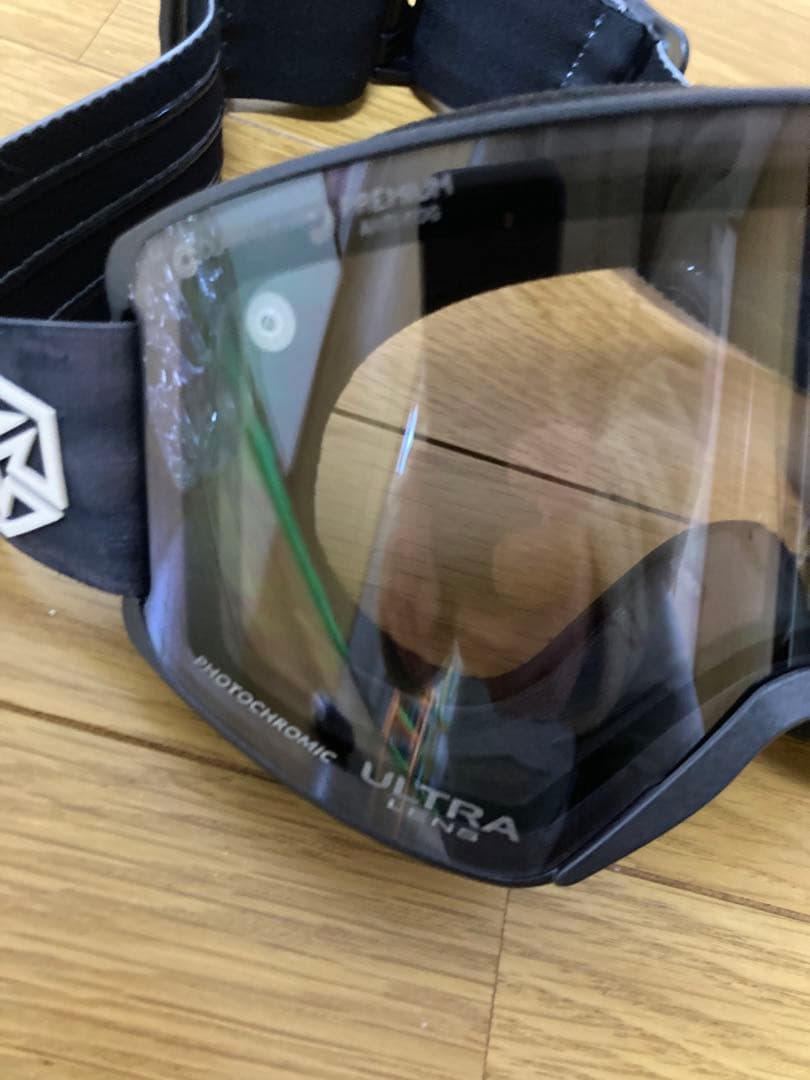24-25モデル　DICE SHOWDOWN ゴーグル