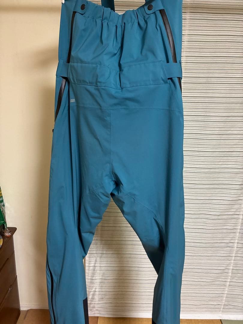 デサントスキーウェアセット（ジャケット・パンツ）