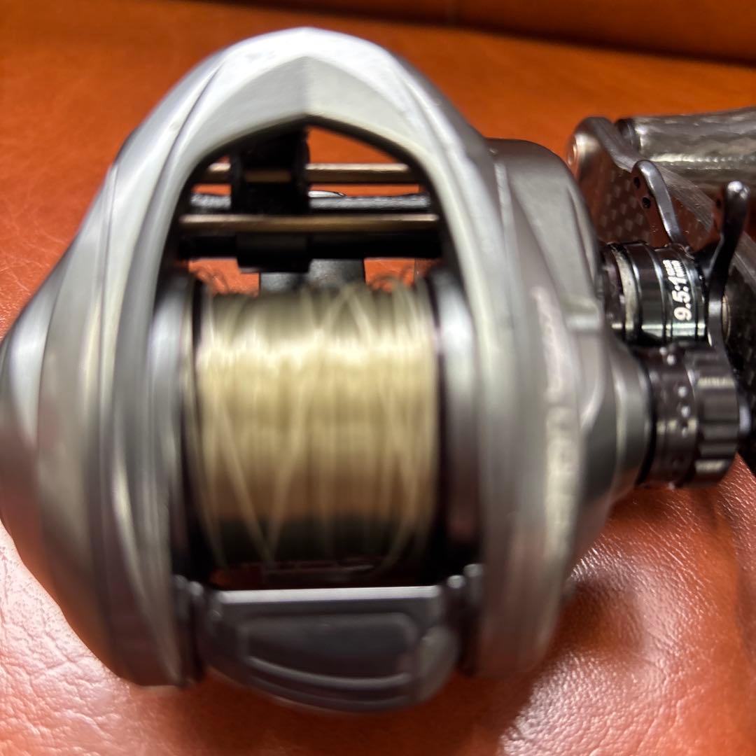 yyyyAbu Garcia ZENON BEAST 9 ベイトリール